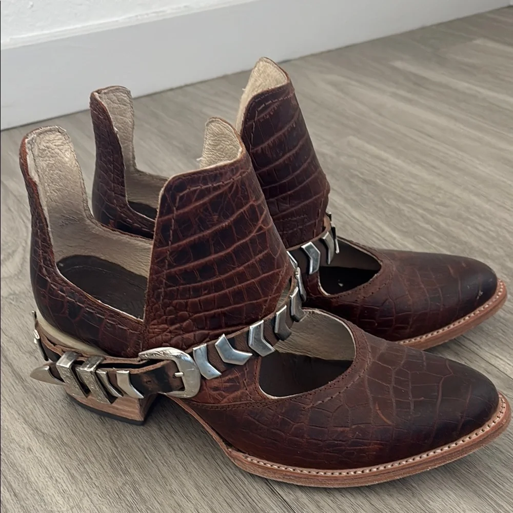 Freebird by Steven - Blade Brown Croc Booties - Picture 1 of 8